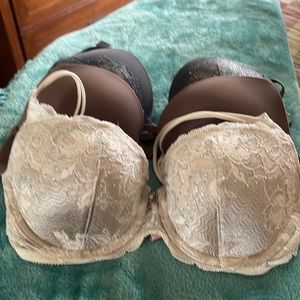 Victoria secret very sexy padded plunge bras st of 3 size 34C